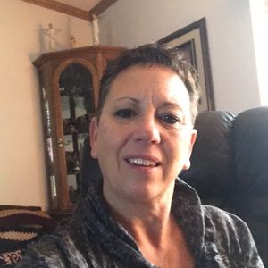 Meet your Posher, Laurie